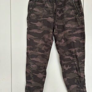 Athleta Camouflage Farallon Pants with Camouflage Print